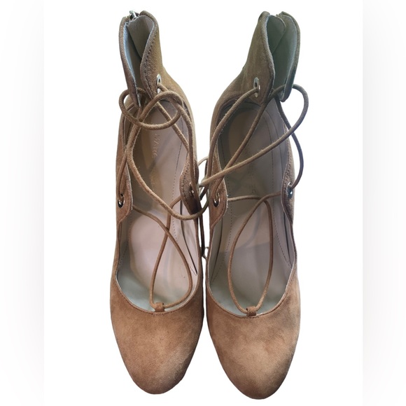 Marc Fisher | Size 7.5 Stevee Camel Block Lace Up Heel - Picture 3 of 5